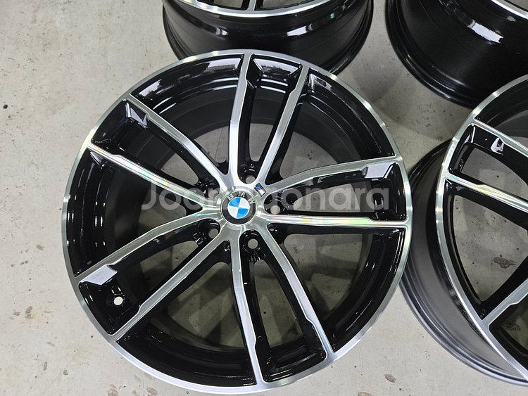(판매) g30 bmw5시리즈 662m 18인치--4