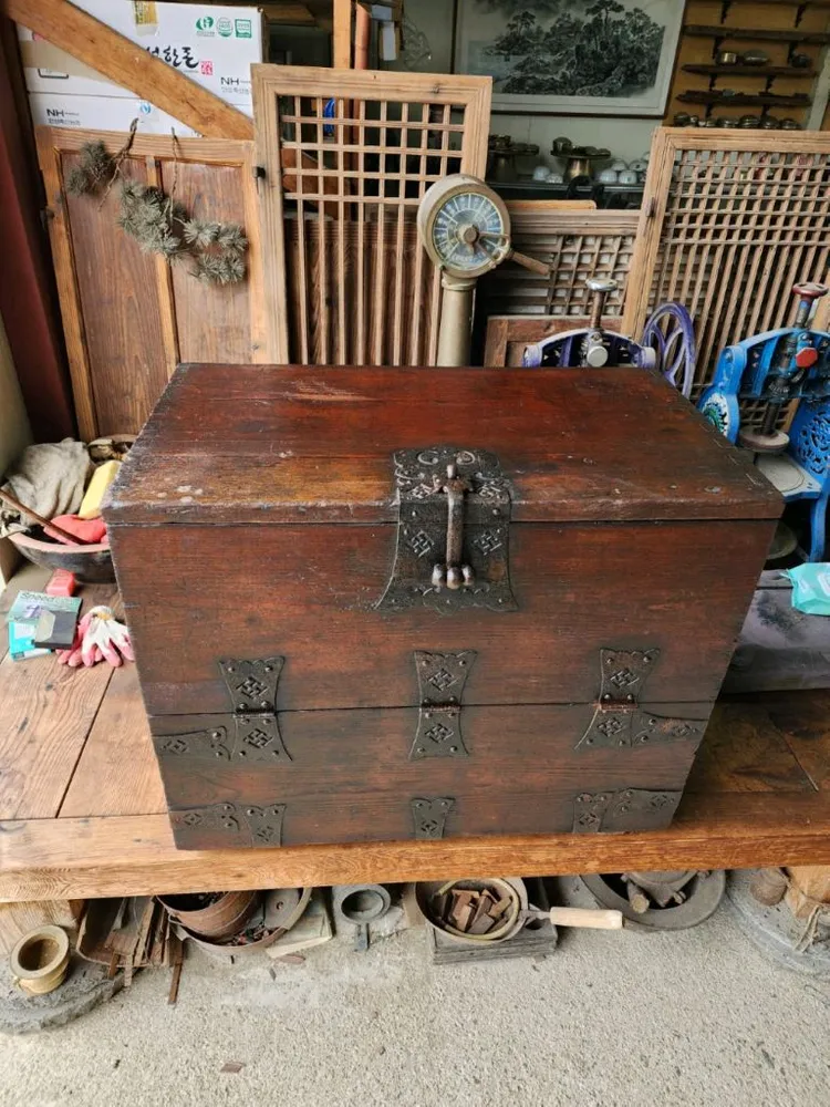 경상도 반닫이 이미지