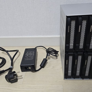 TerraMaster D6 6베이 DAS 외장하드