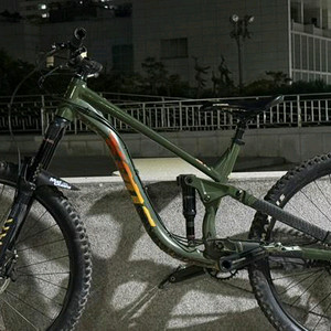 코나 프로세스 153 21년식 mtb 풀샥 판매합니다.