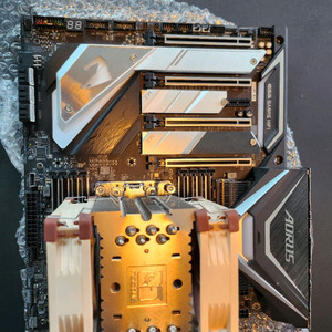 기가바이트 x399메인보드+녹투아+스레드리퍼2950x