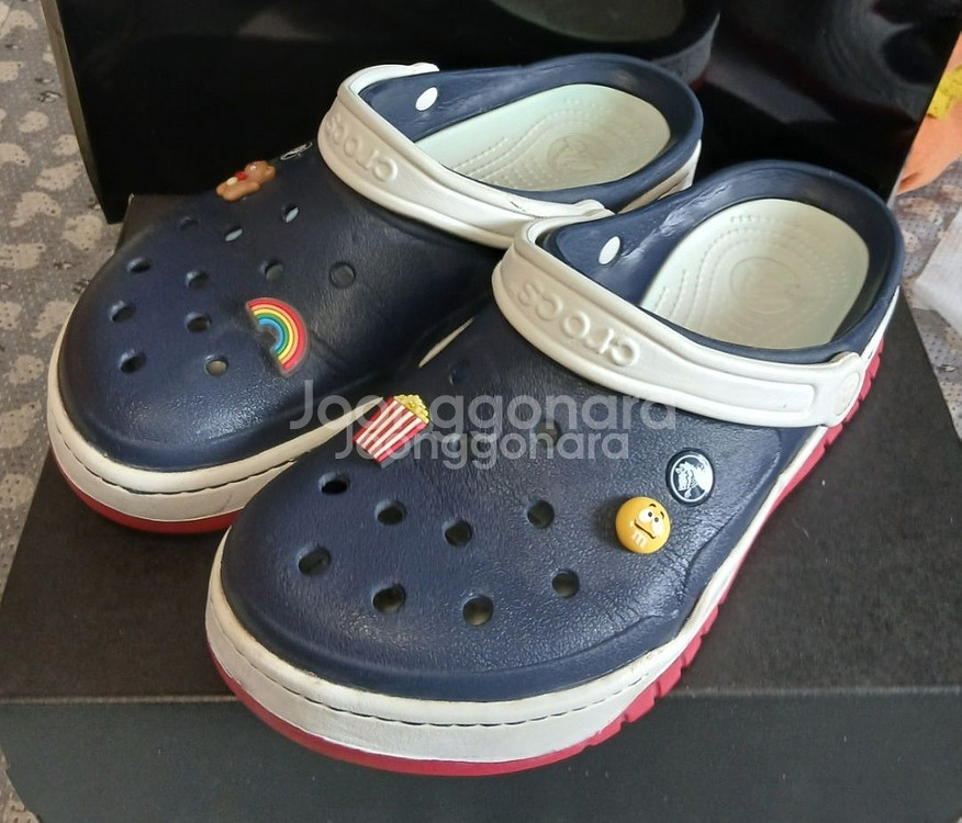 크록스정품 270 지비츠포함 m9w11--1