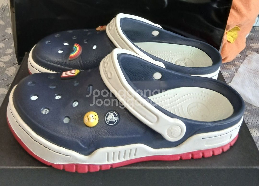 크록스정품 270 지비츠포함 m9w11--2