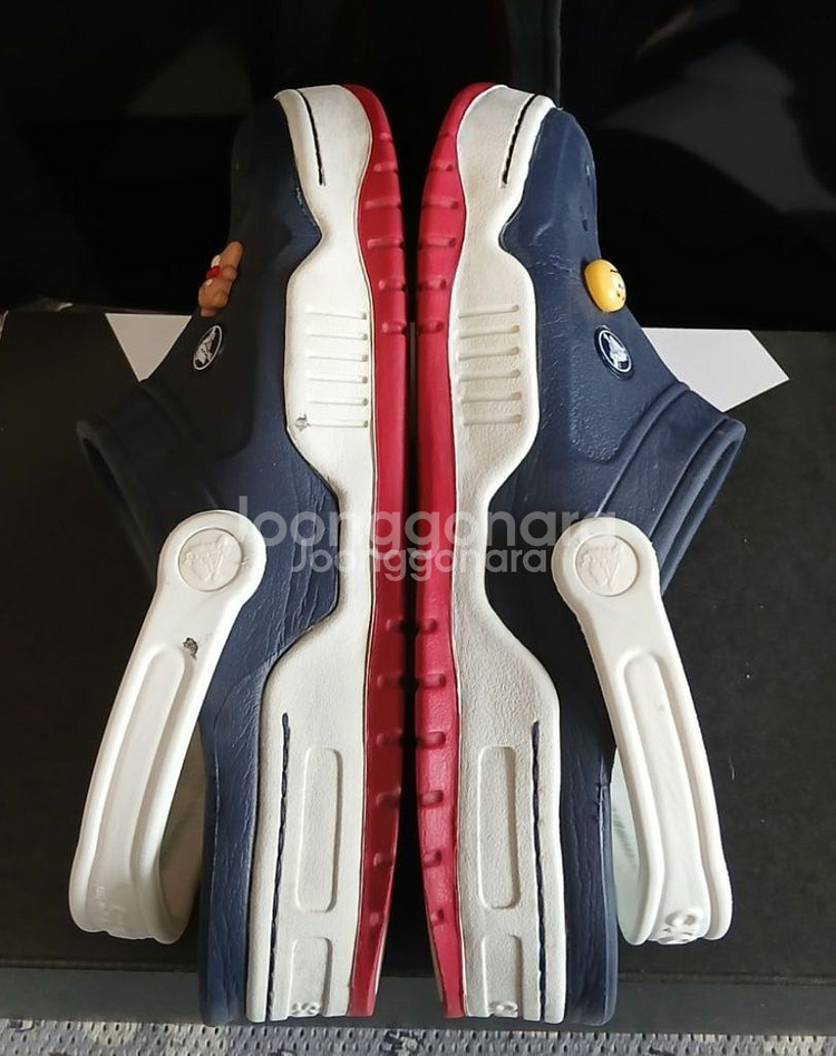 크록스정품 270 지비츠포함 m9w11--7