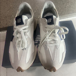 뉴발란스 운동화 230