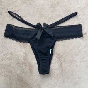 블랙 레이스 끈 티팬티