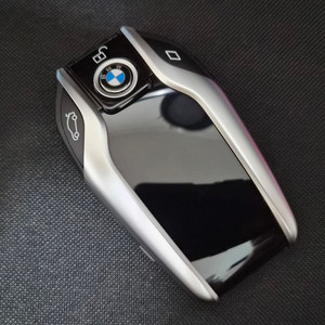 BMW G30 520d LCD키 전원 버튼 프레임 수리