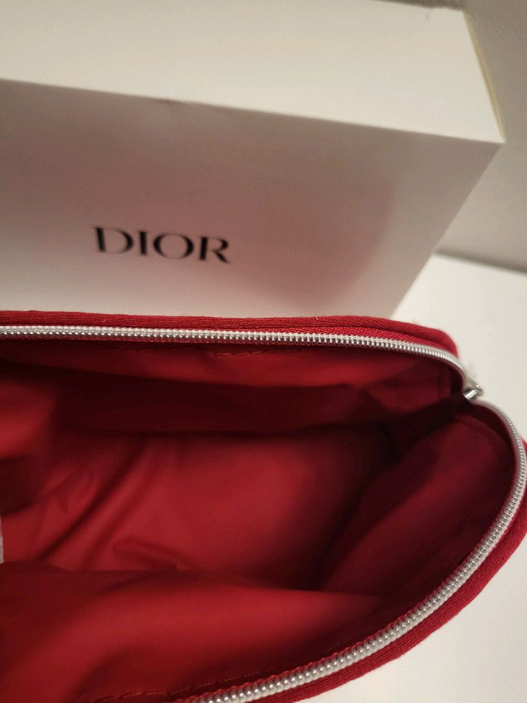 정품) 디올 반달 레드 파우치 (코스메틱)--1