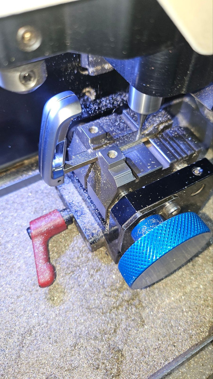 BMW 118d 분실 상황 대비한 예비 스마트키 복사 이미지