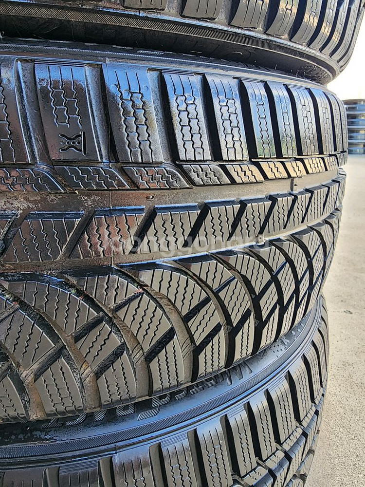 금호 윈터타이어 225 45 18 4본, 스노우타이어--6