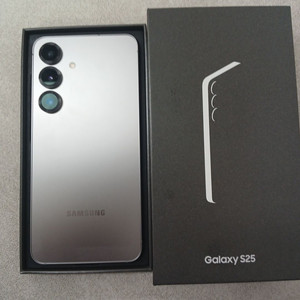갤럭시S25 256GB 박스폰 팝니다.