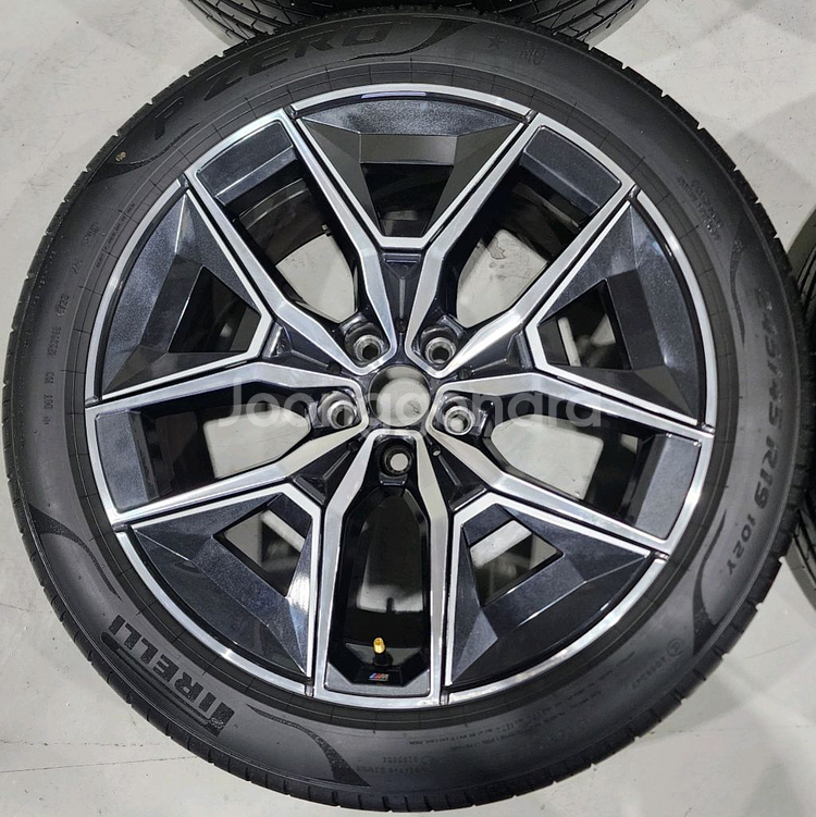 BMW G60 936m 5시리즈 19인치 휠타이어--3