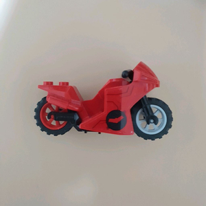 레고 76055 배트맨 레드후드 바이크 오토바이 팝니다