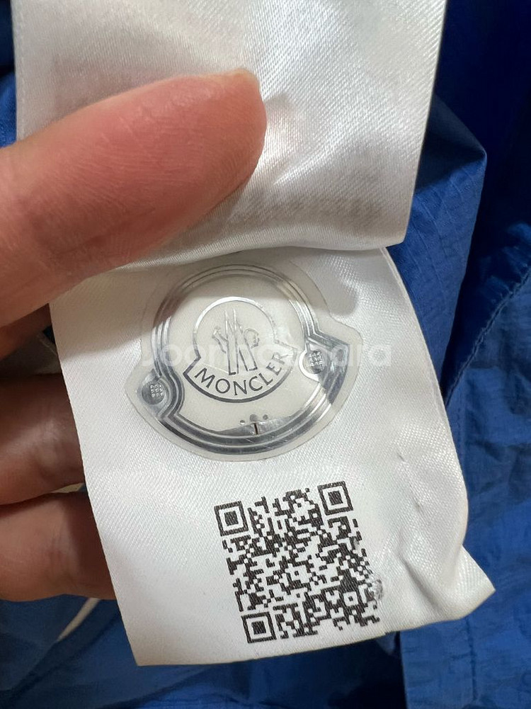 몽클레어 나일론블루자켓 3사이즈--2