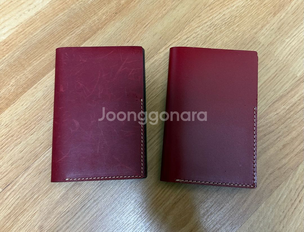 WANA 가죽 여권 커버 팝니다--3
