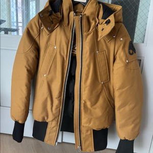 무스너클 여성 봄버 패딩 XS (미착용)