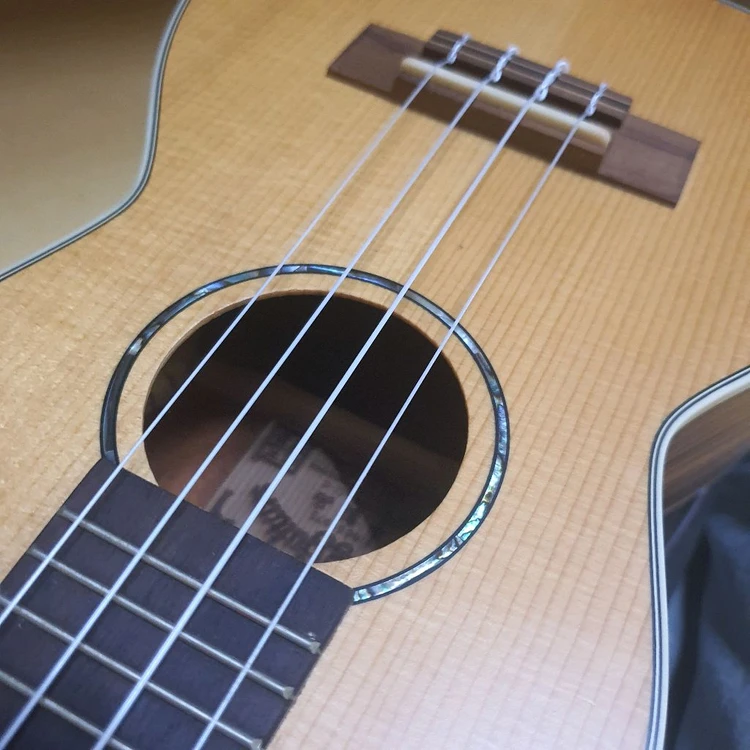 우쿠렐레 (Obong guitar Tenor) 이미지