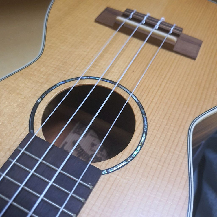 우쿠렐레 (Obong guitar Tenor) 이미지