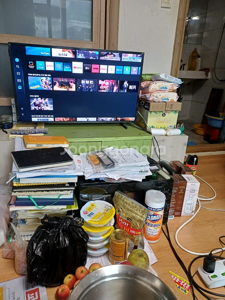 삼성32인치QLED 최첨단스마트 더프레임TV팝니다.--1