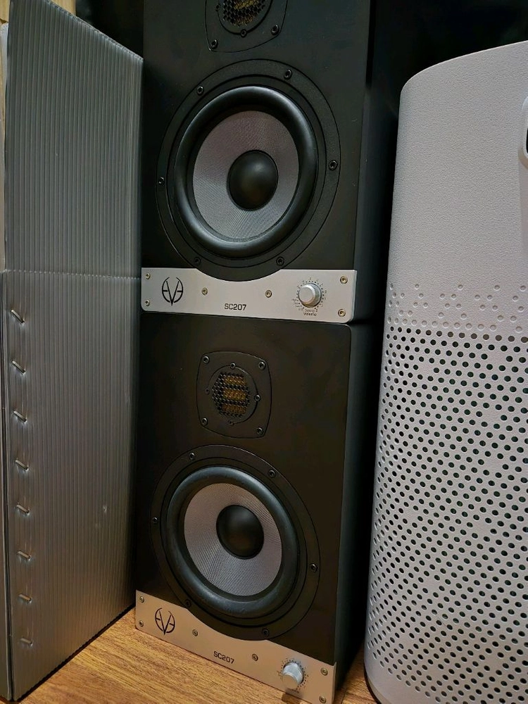 eve audio sc207 모니터 스피커 판매합니다 - 안심되는 중고거래