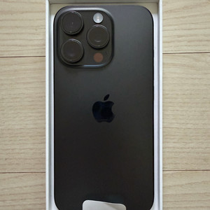 아이폰 16 프로 256GB 블랙티타늄 리퍼 새제품
