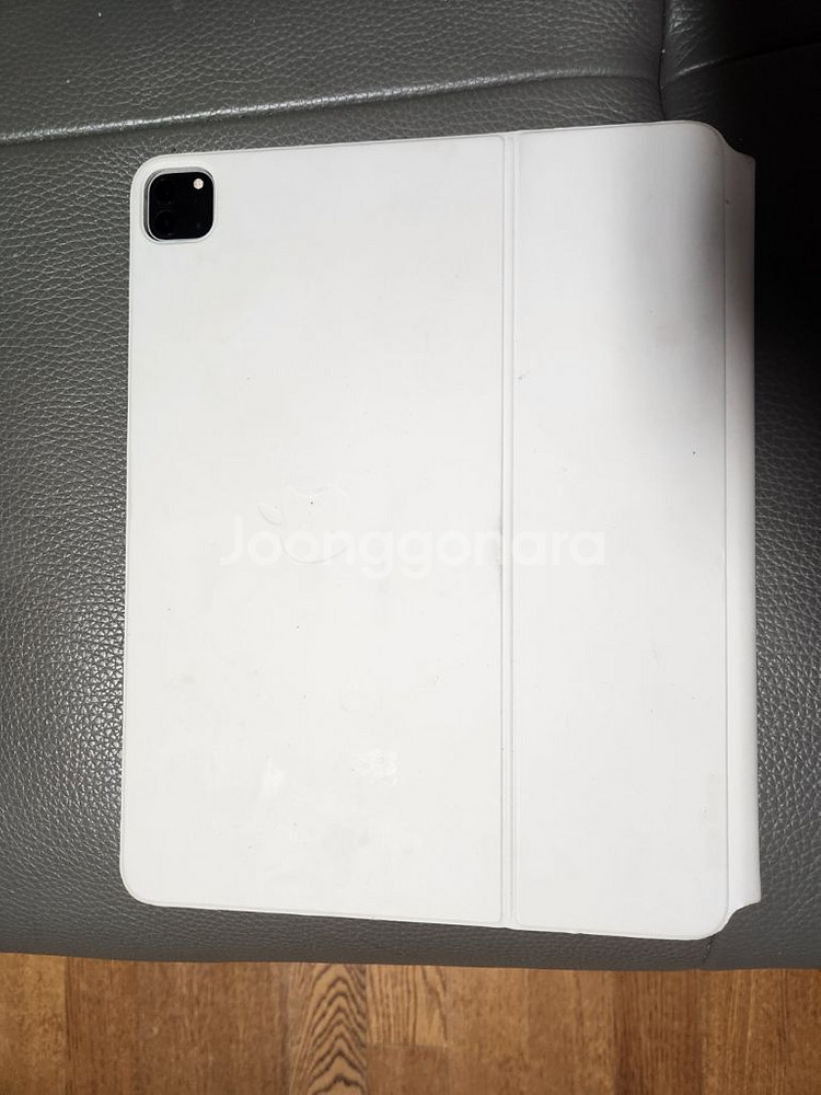 아이패드 프로 12.9인치 5세대 + 매직키보드--1