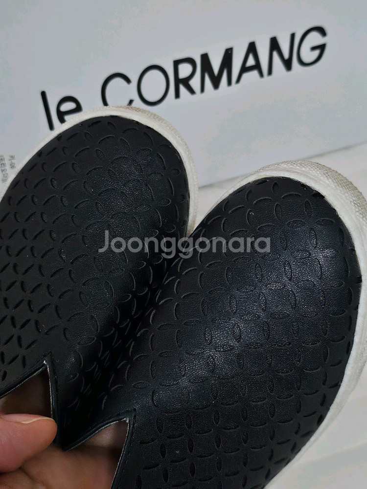 르꼬르망 블랙 펀칭 구름슬립온 180mm--5