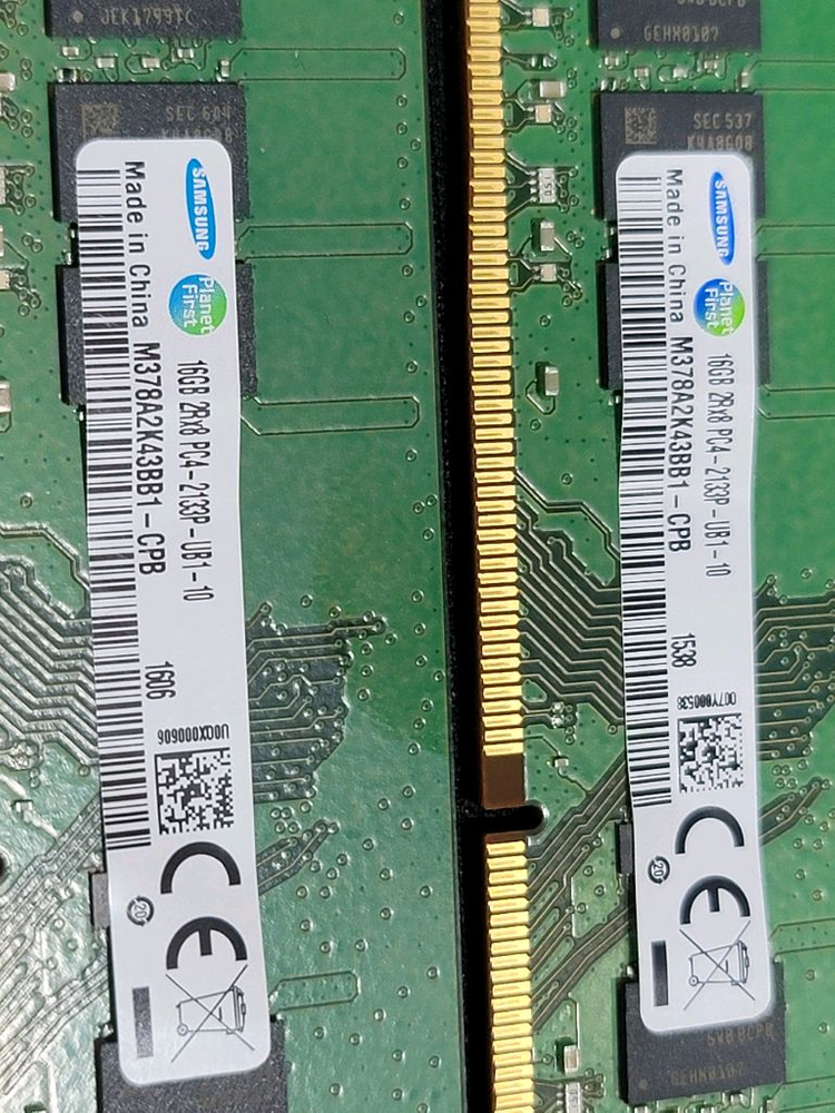 삼성 DDR4 2132 B다이 16G 2장,8G 2장--2