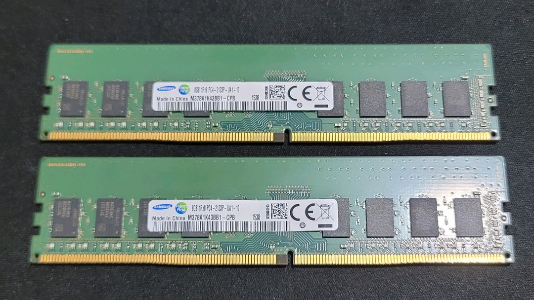 삼성 DDR4 2132 B다이 16G 2장,8G 2장--4