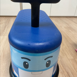 폴리 무소음 붕붕카