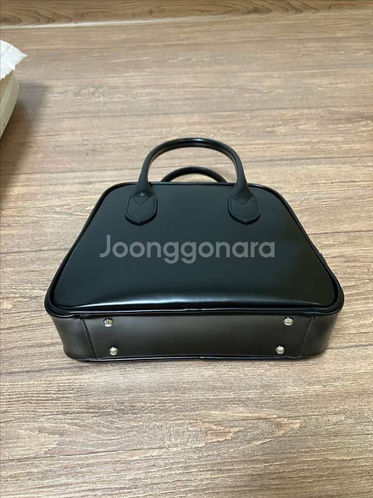 꼼데가르송 아오야마백 라운드 2호 무광--2