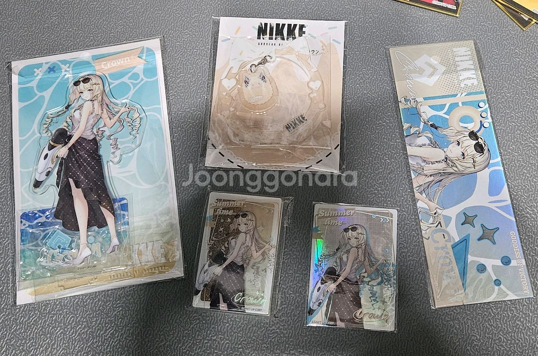 니케 로프트 콜라보 크라운 굿즈 일괄--0