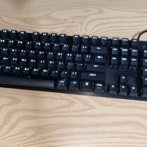 로지텍 g413