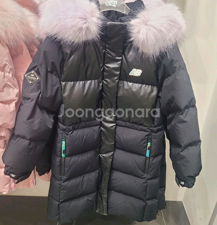 키즈 뉴발란스 구스 패딩 140 사이즈--1