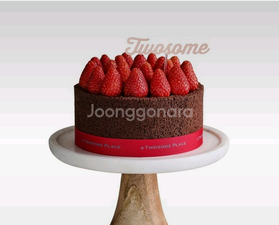 투썸 스초생 스트로베리 초콜릿 생크림 케이크 기프티콘(--0
