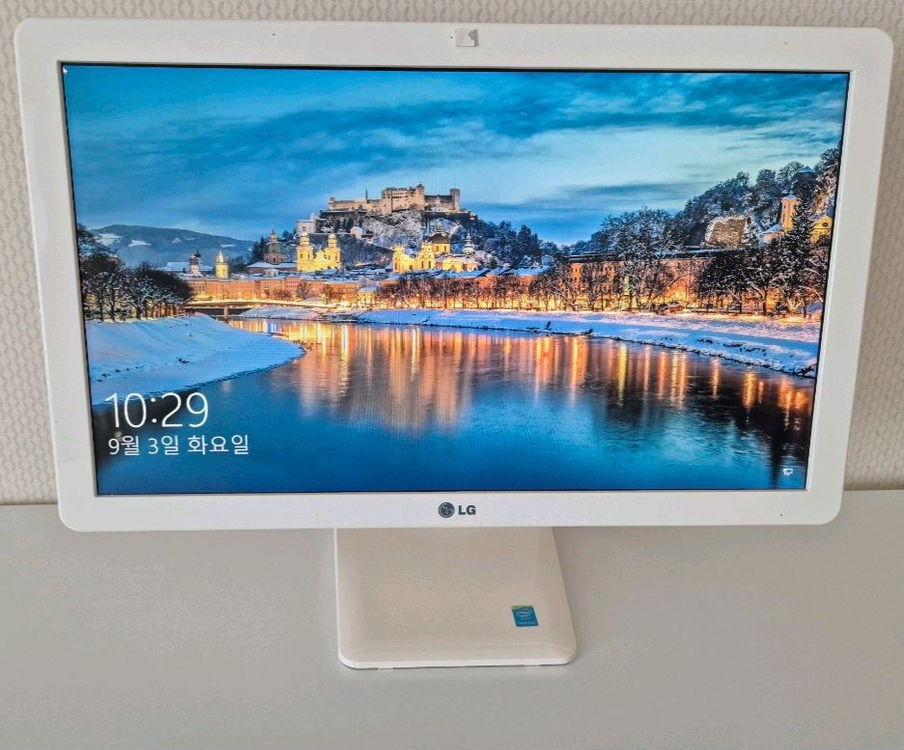 중고 깔끔하고 예쁜 LG 컴퓨터--0