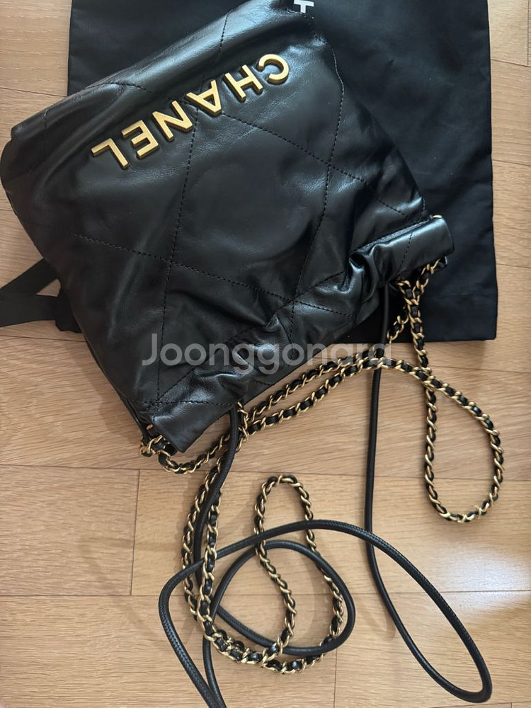 샤넬 22백 팝니다.--4