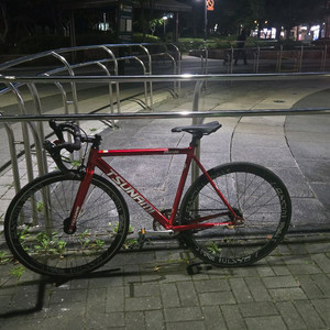 쓰나미 레드와인 M사이즈 이미지