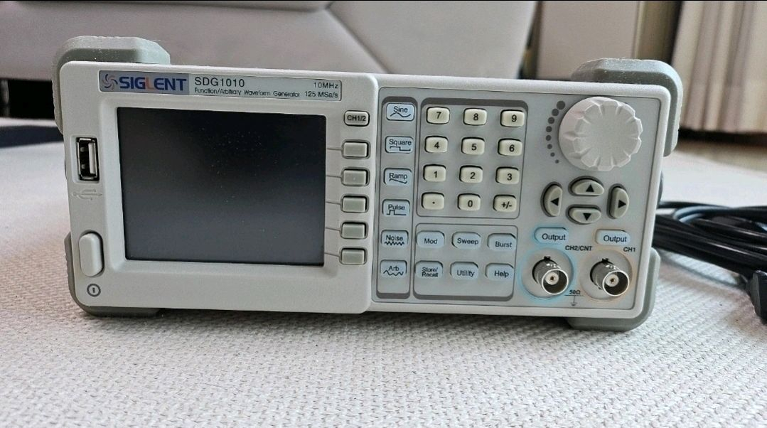 SIGLENT SDG1010 신호 발생기--0