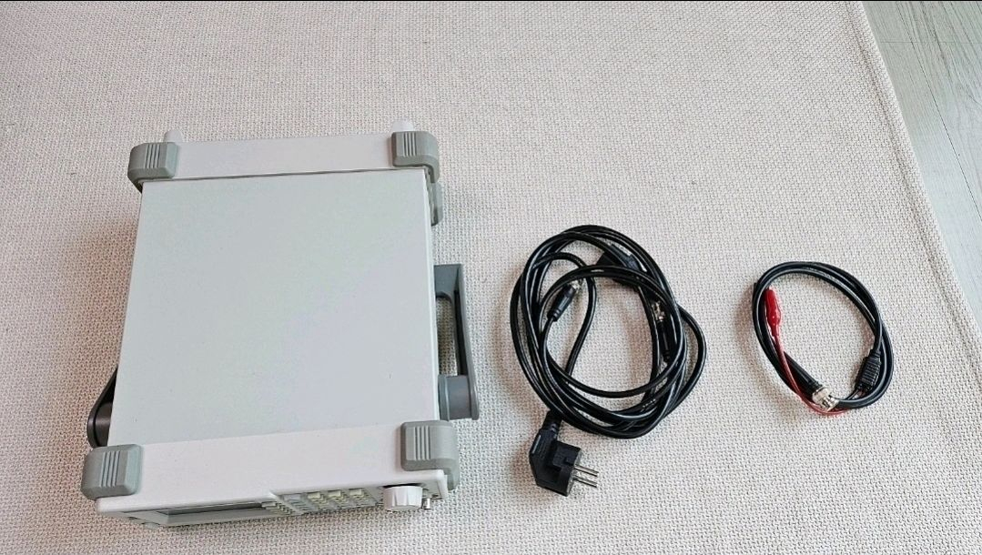 SIGLENT SDG1010 신호 발생기--2