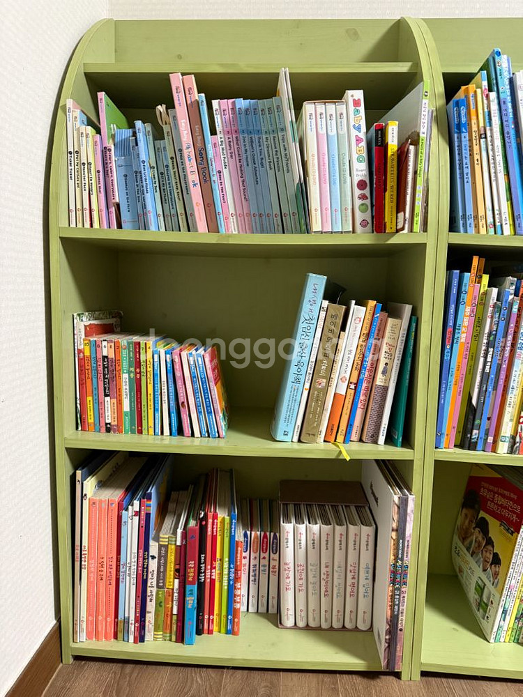 책장 + 책(그림동화, 웅진세계명작, 몬테소리영어책 등--0