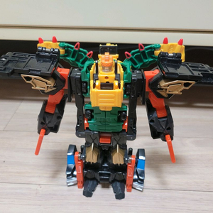 헬로카봇 썬런뱅 팝니다.