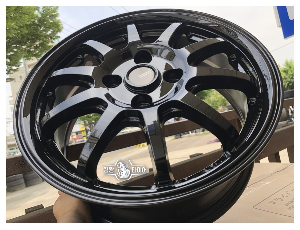 G04-9 핫스터프 15인치 블랙 휠 이미지