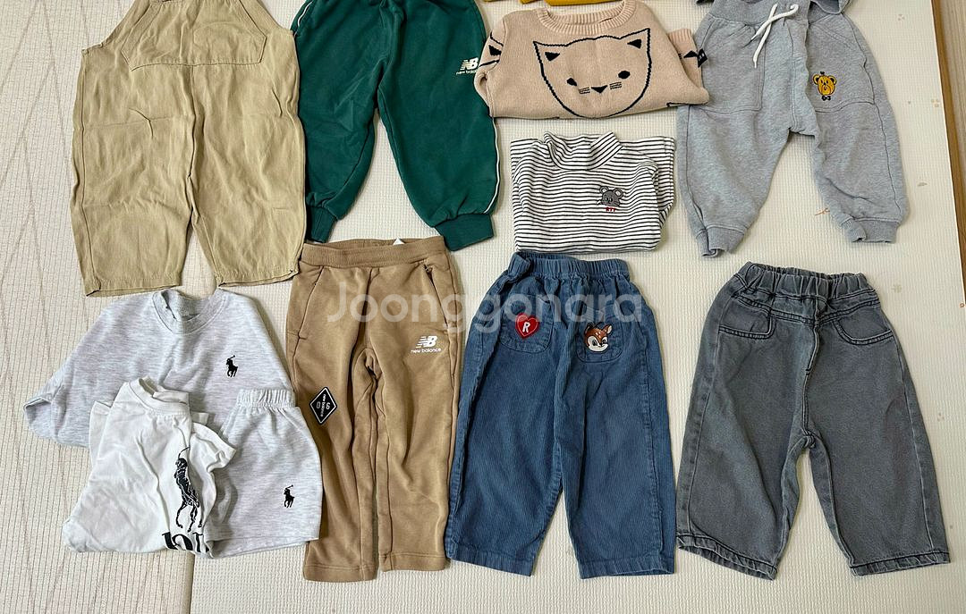 아기옷 일괄 (뉴발란스키즈 베베드피노 헉스베이비 로토등--2