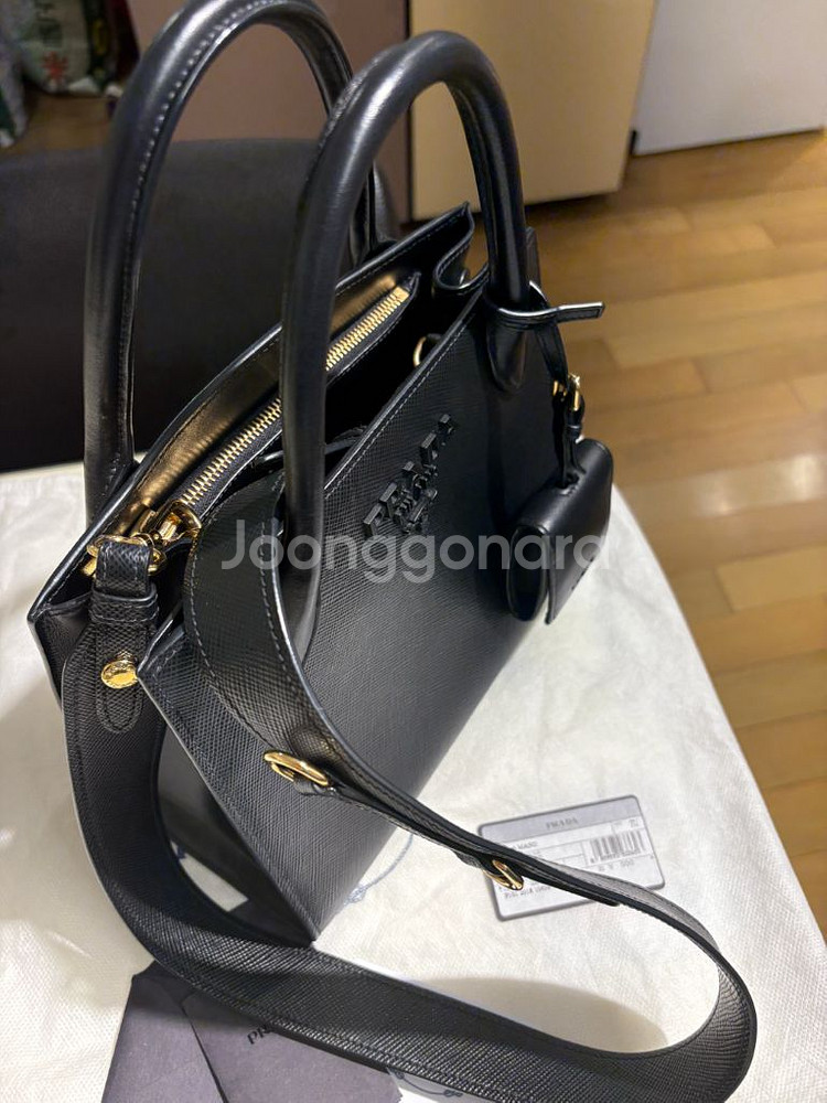 프라다 사피아노 모노크롬 토트백 겸 숄더백 블랙 스몰--4