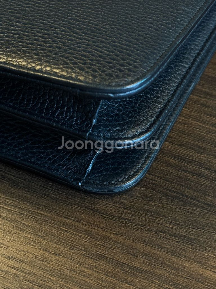 구찌 여성 GG 인터로킹 체인 숄더백 블랙 미디엄 사이--2