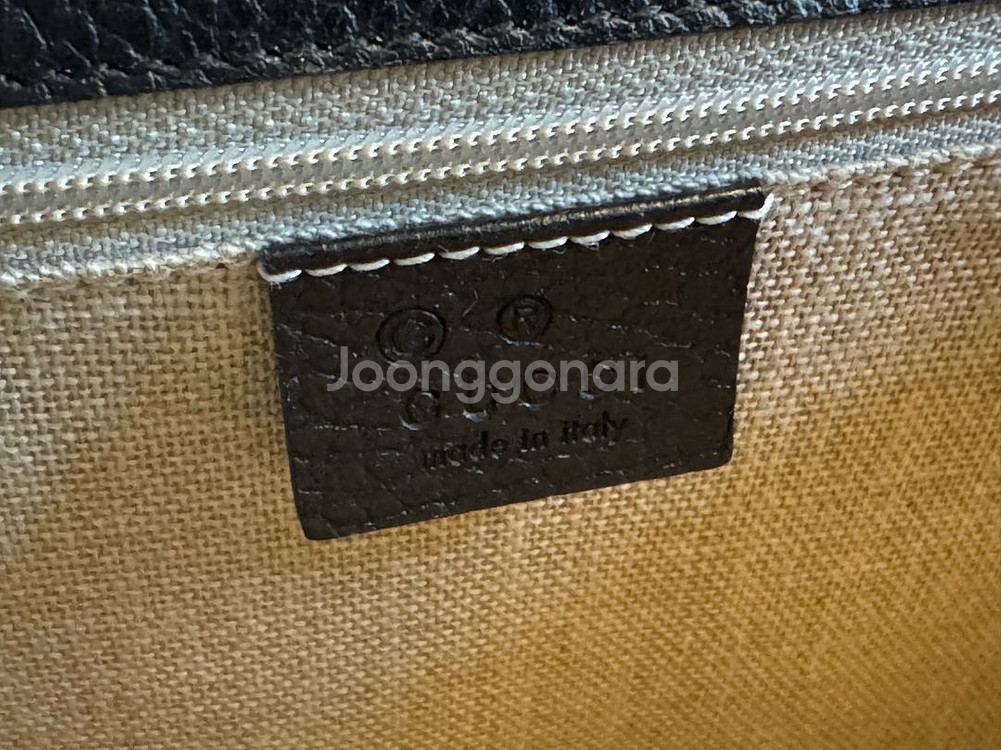 구찌 여성 GG 인터로킹 체인 숄더백 블랙 미디엄 사이--6