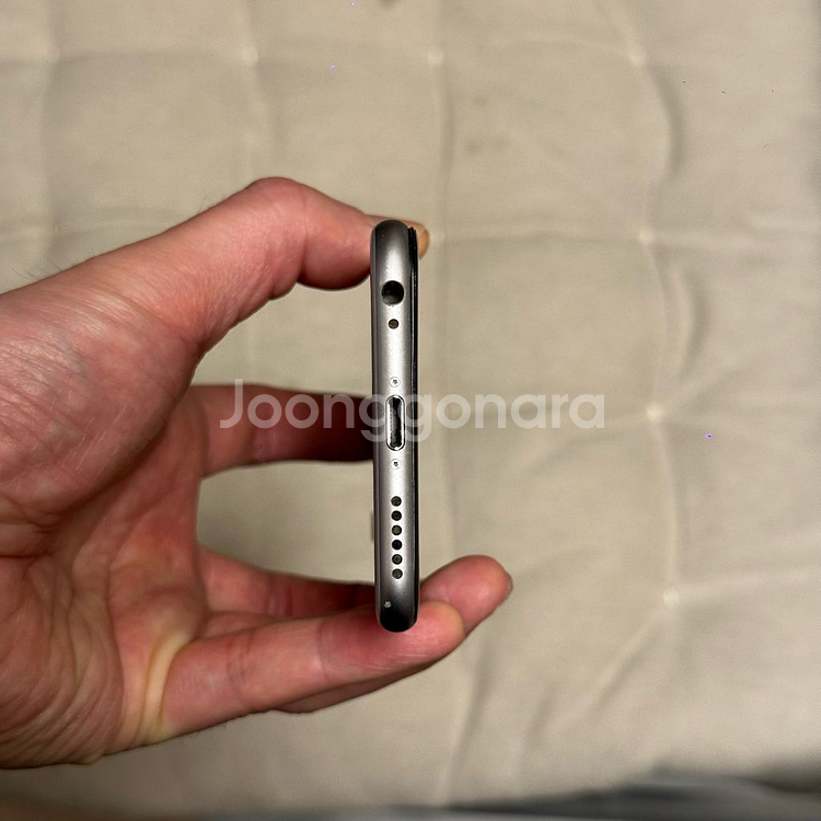 아이폰 6s 블랙 32G 판매합니다--2