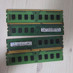 집에서 사용하던 삼성 ram2gb 4개 일괄 팝니다