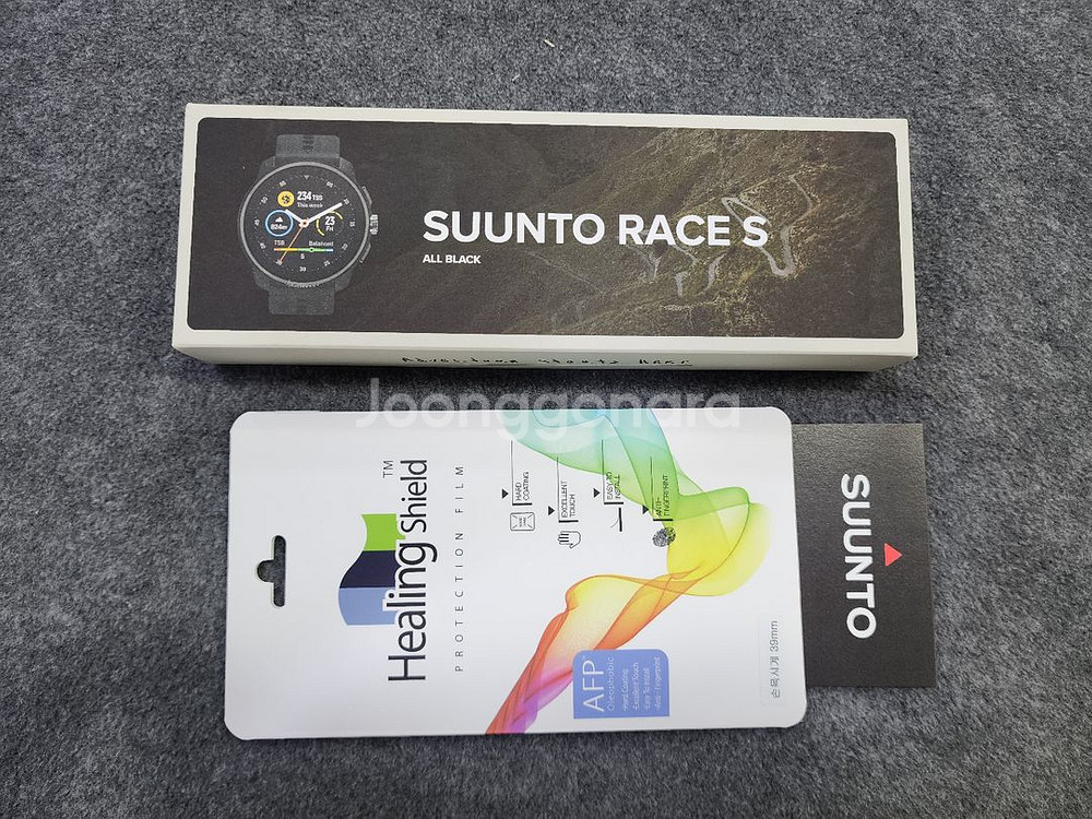 (미개봉)새상품 순토 레이스S 올 블랙--0